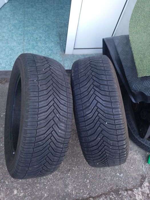 2  броя Michelin 215 60 16