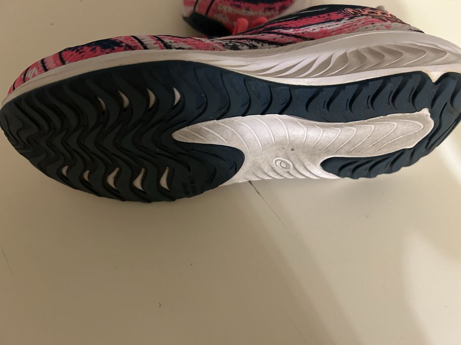 Adidasi Asics 35