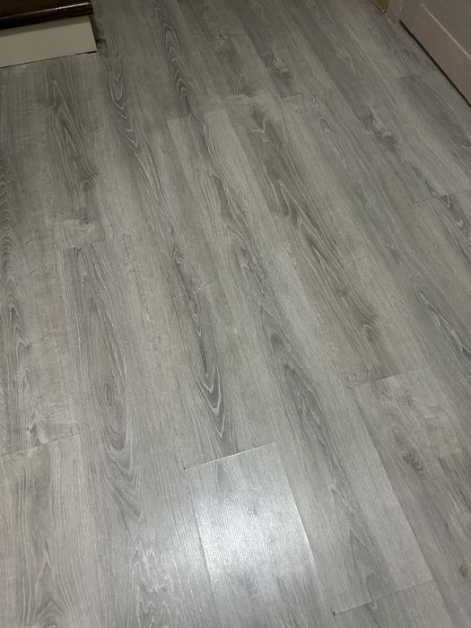 Продам ламинат  б/у