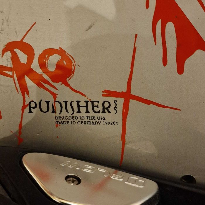 De vânzare ,placă Snowboard Nitro  Punischer .150 /30 cm+ Boots 44.