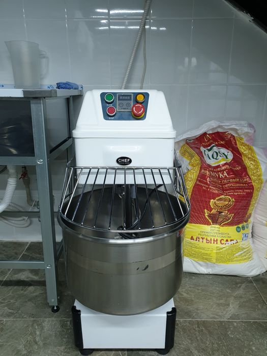 Тестомес на 30 литров