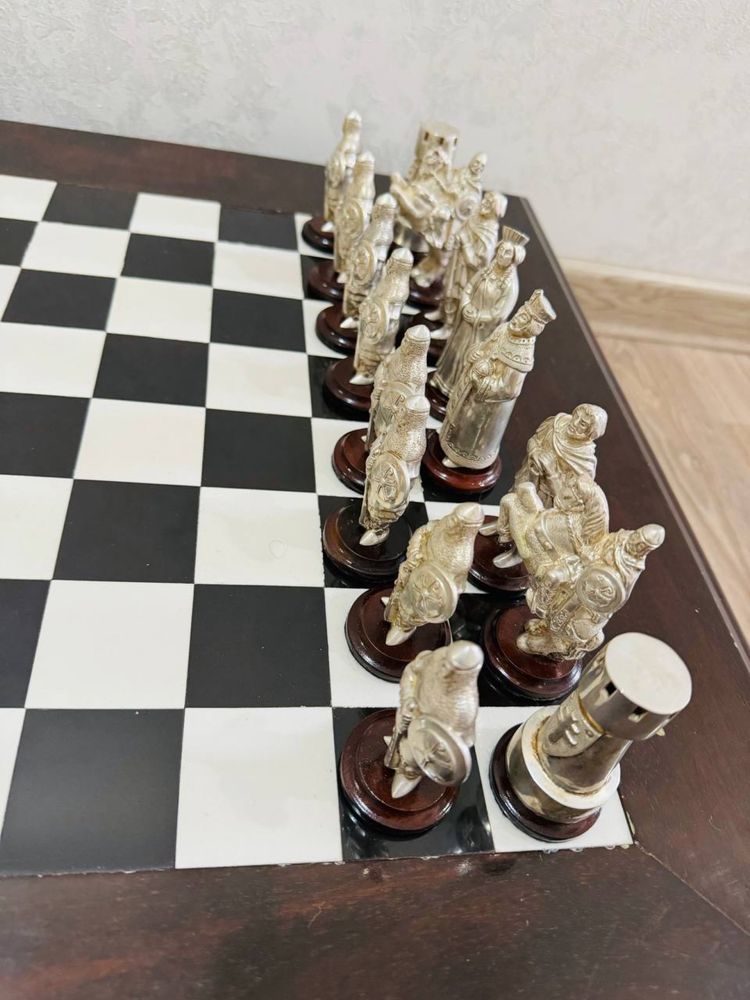 Продаётся Шахматы