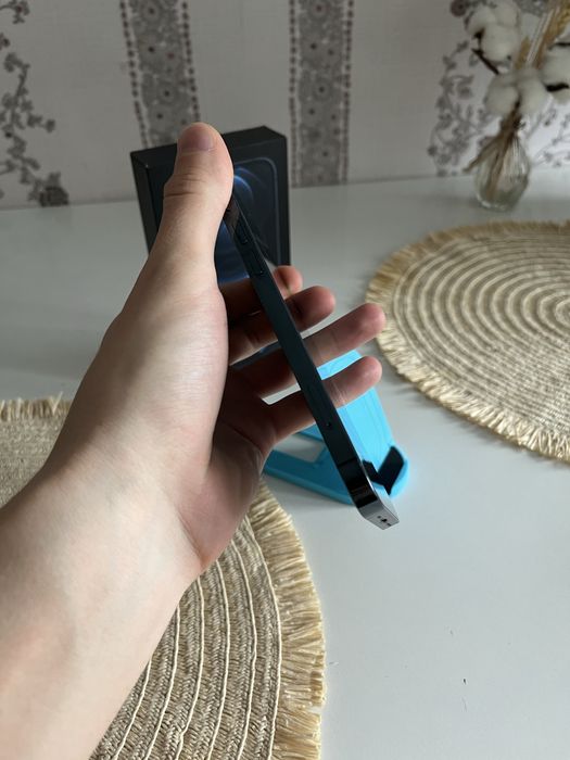Iphone 12 pro в идеальном состоянии