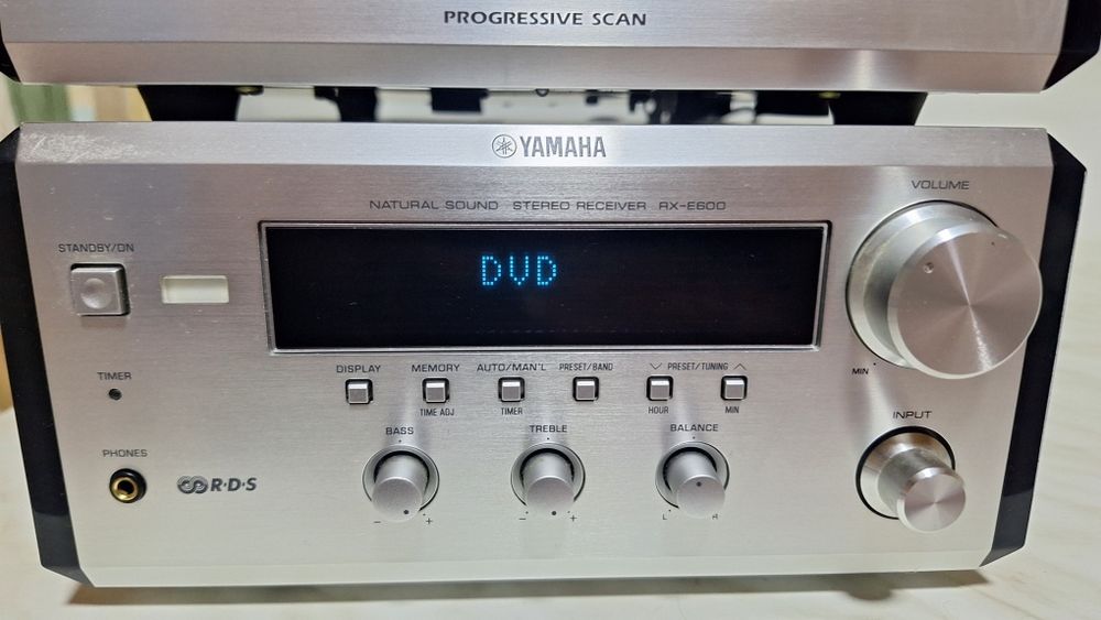 Amplituner +Dvd Yamaha Rx E 600