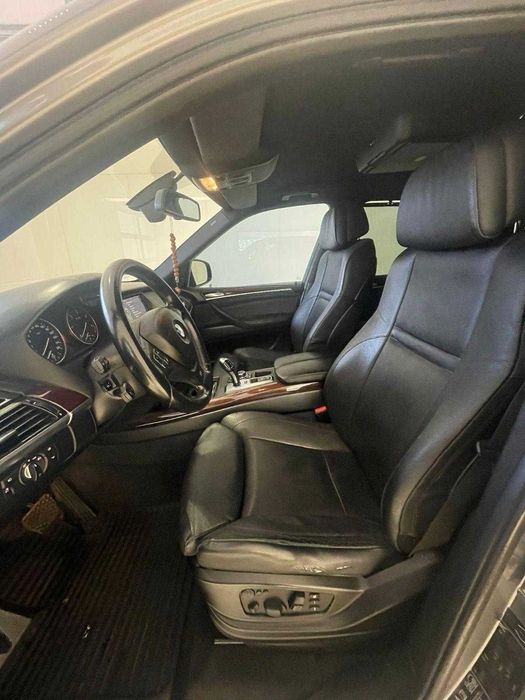 vand BMW X5 an 2011