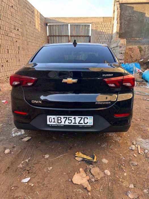 Chevrolet Onix Premer 2