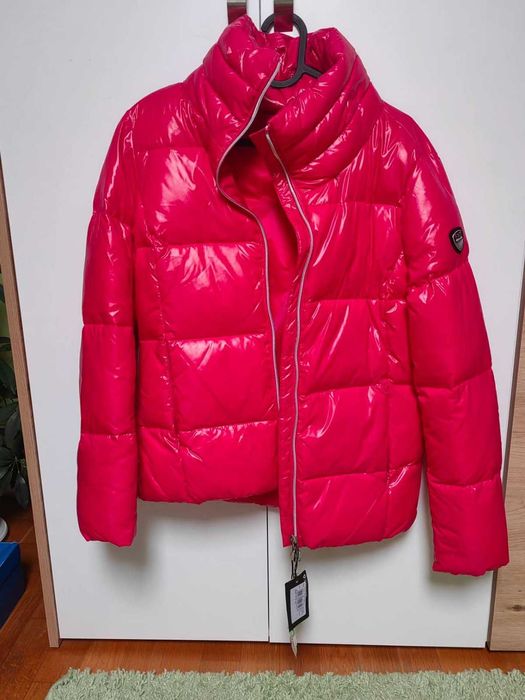 Чисто ново яке на EA7 Emporio Armani