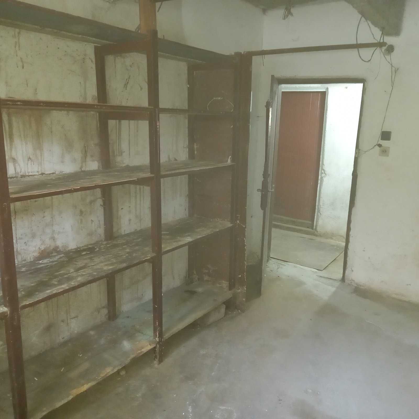 Четиристаен апартамент, освободен, почистен,собственик
