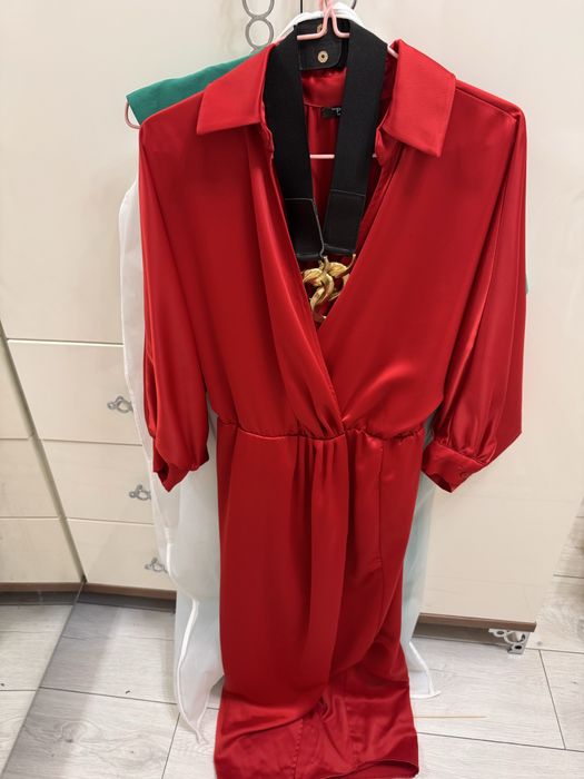 Платья 42/44 размер