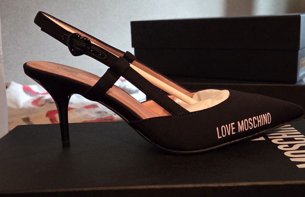 Papuci dama Moschino