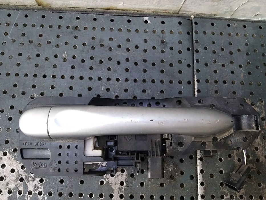 Maner usa dreapta fata cu senzor renault megane 3 806060042r