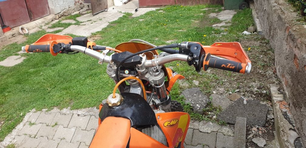 Vand sau schimb Ktm exc 200 2 timpi / 2007