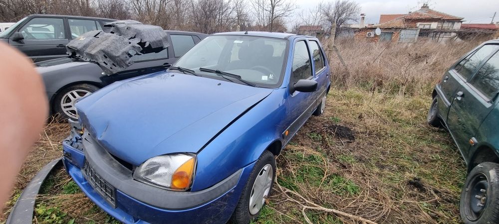 Форд феста  на части 1.2 или 1.1 бензин ford fiesta