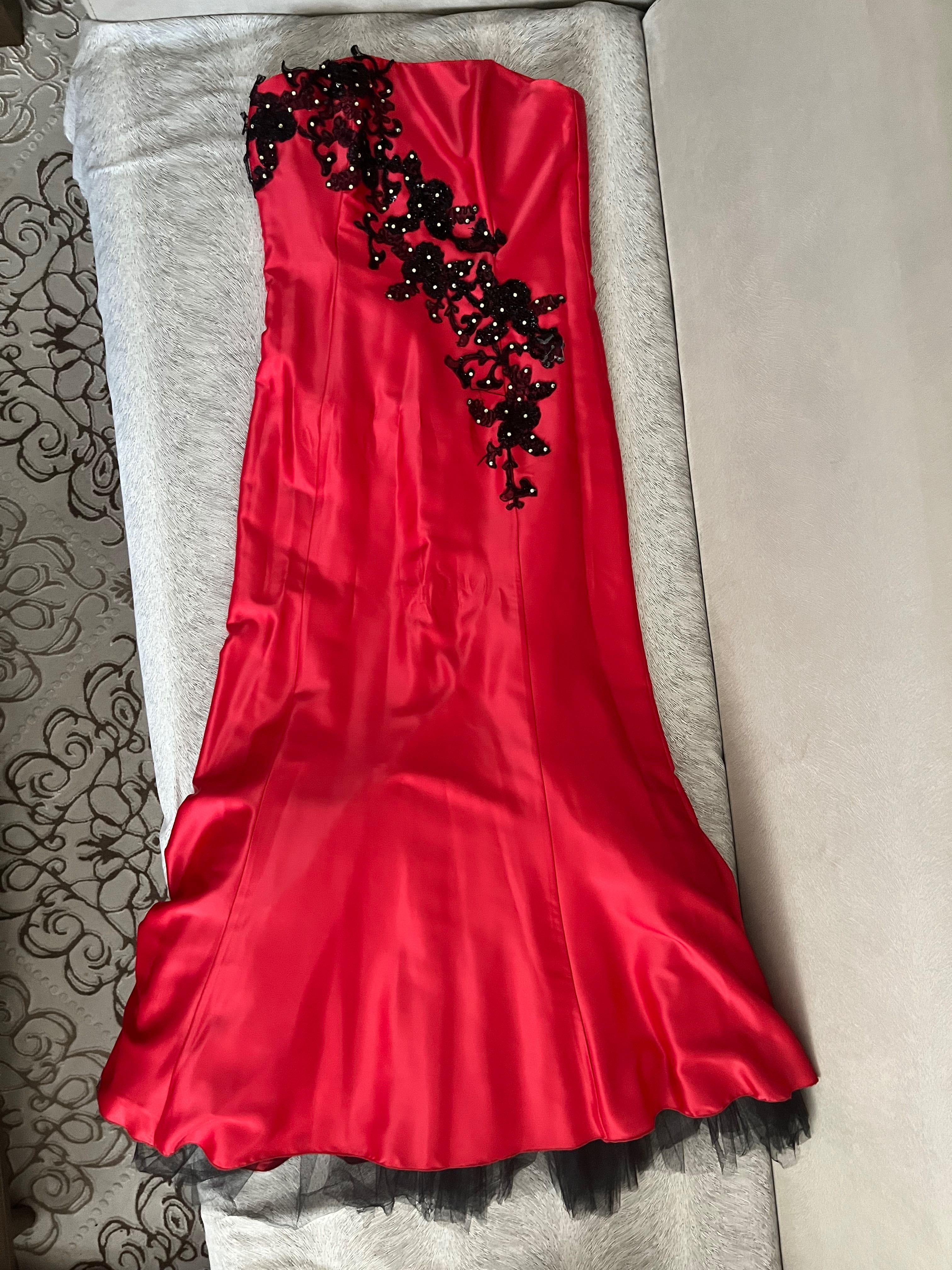 Червена Официална дълга рокля