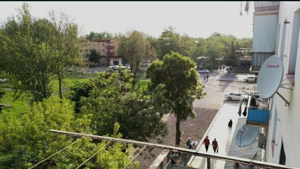 Продается 4 комнатная квартира