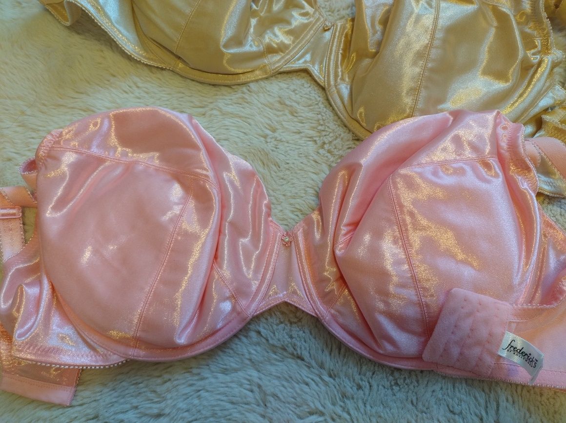 Sutiene satin cu push-up mărime XXL. Sutiene 38 F. Sutiene cupă mare