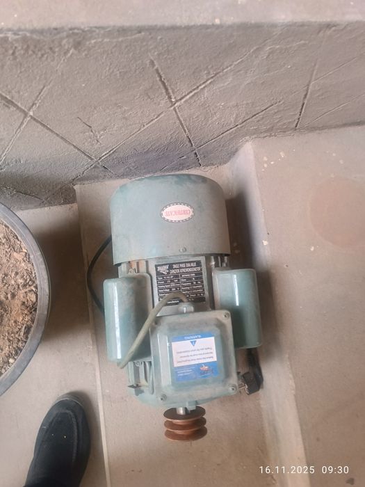 Мотор 220в. 3000 оборот