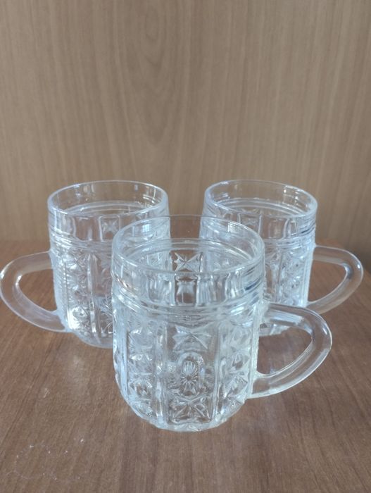 Продам хрустальные бочонки.