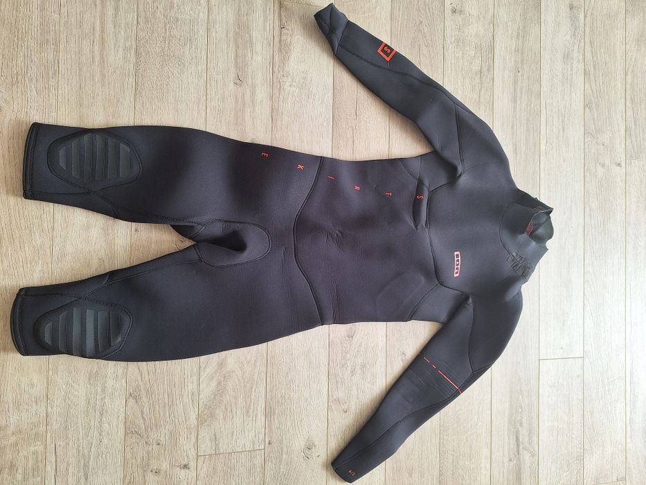 Кайт 13м + 9м + bar + кайт дъски + неопрени + board bag