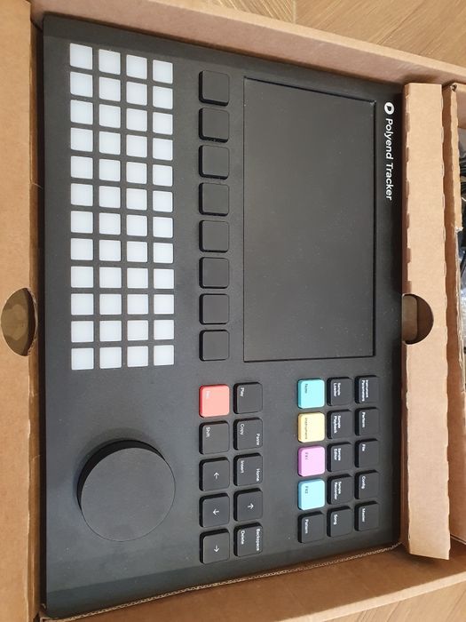 Грувбокс сэмплер Polyend Tracker