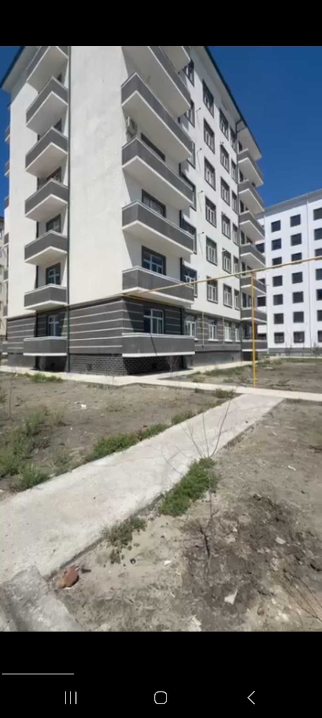 7 mikrda 3 xonali uy sotiladi