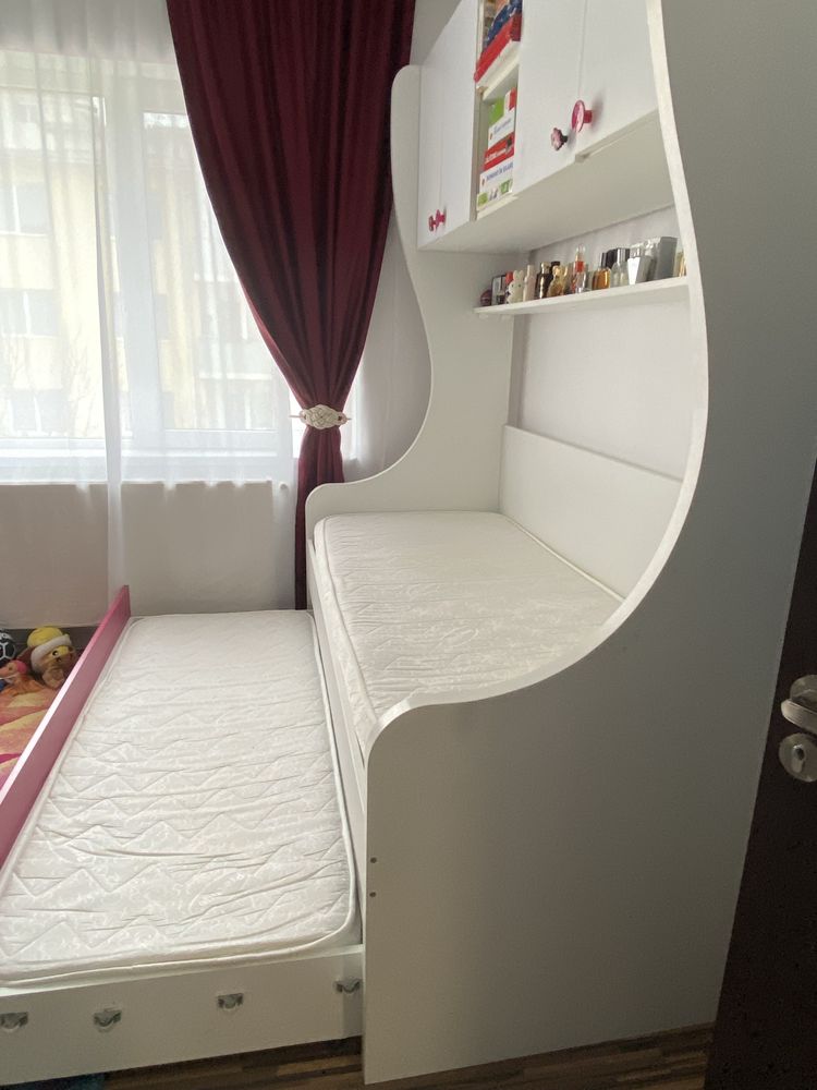 Pat dublu supraetajat copii cu dulap si sertar 2 saltele pe 2 niveluri