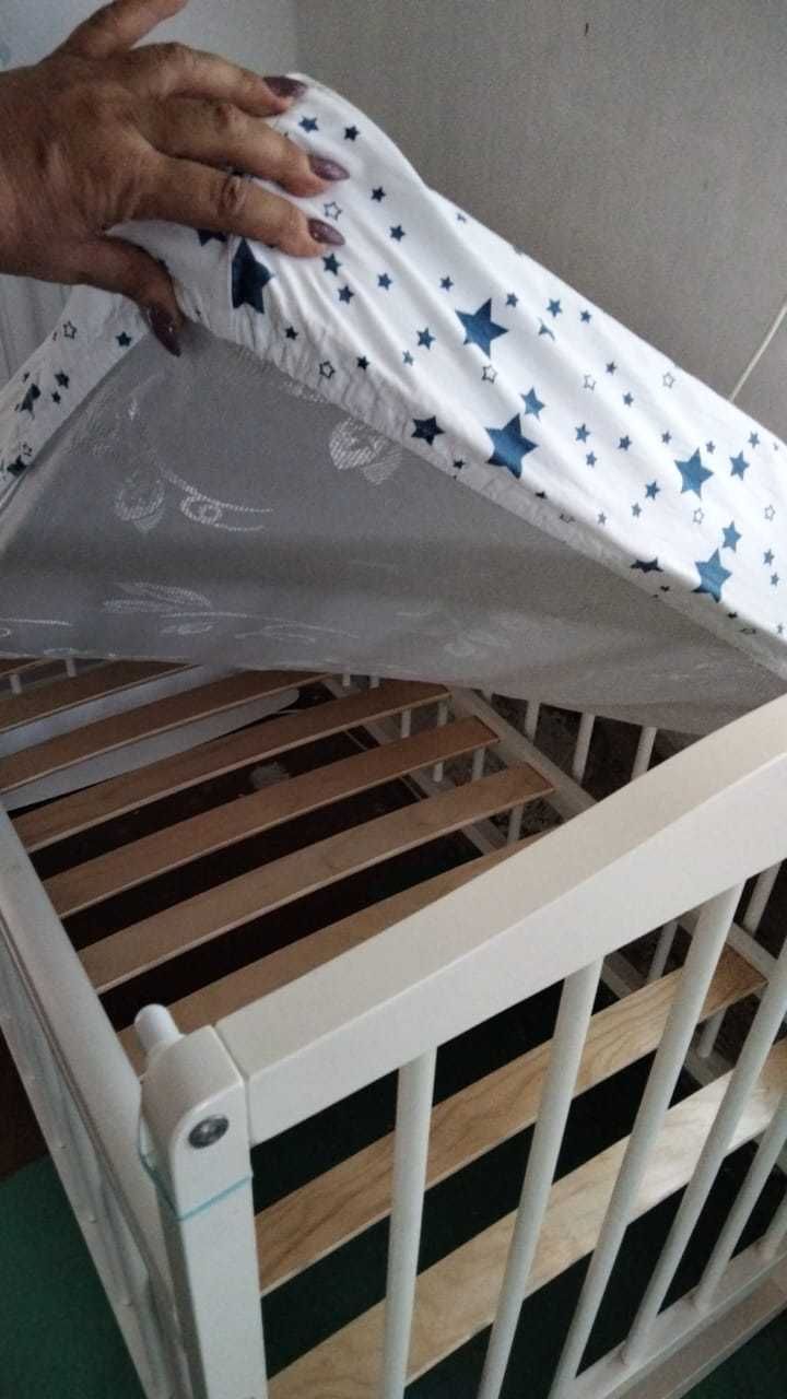 Кроватка-люлька детская новая с матрасом.