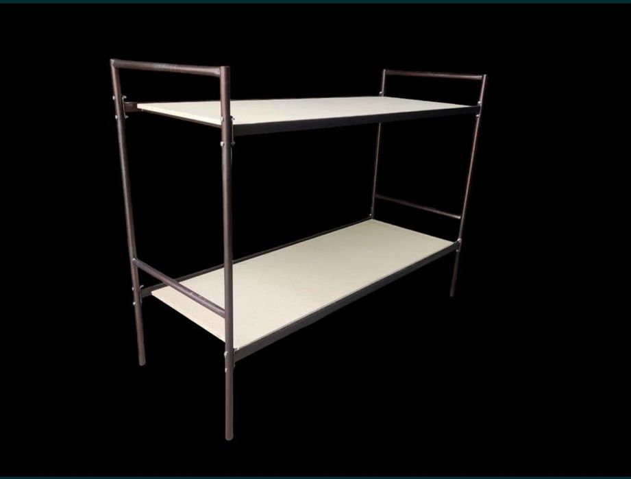 Двухъярусная кровать.