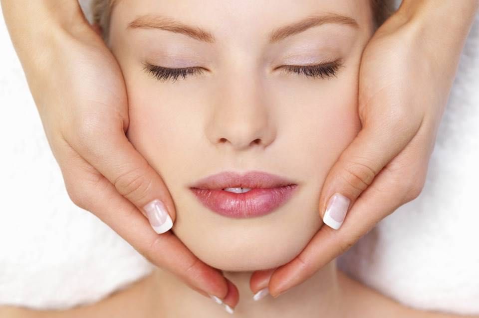Masaj lifting facial - 50 Ron ședința