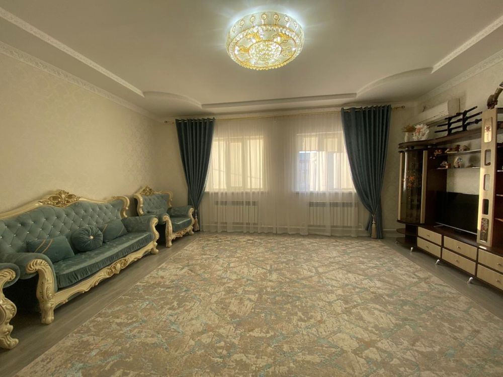 Продается большой дом Дамба-Кызыл балык вдоль дороги