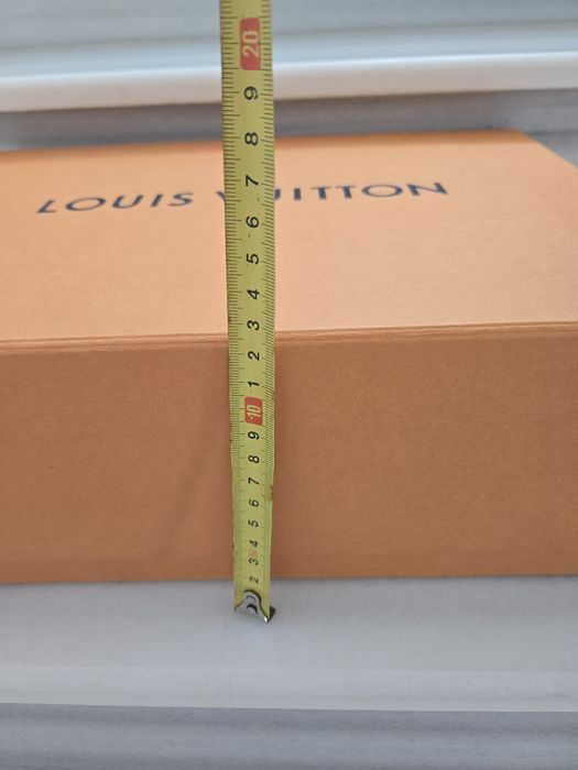 Cutie originală Louis Vuitton