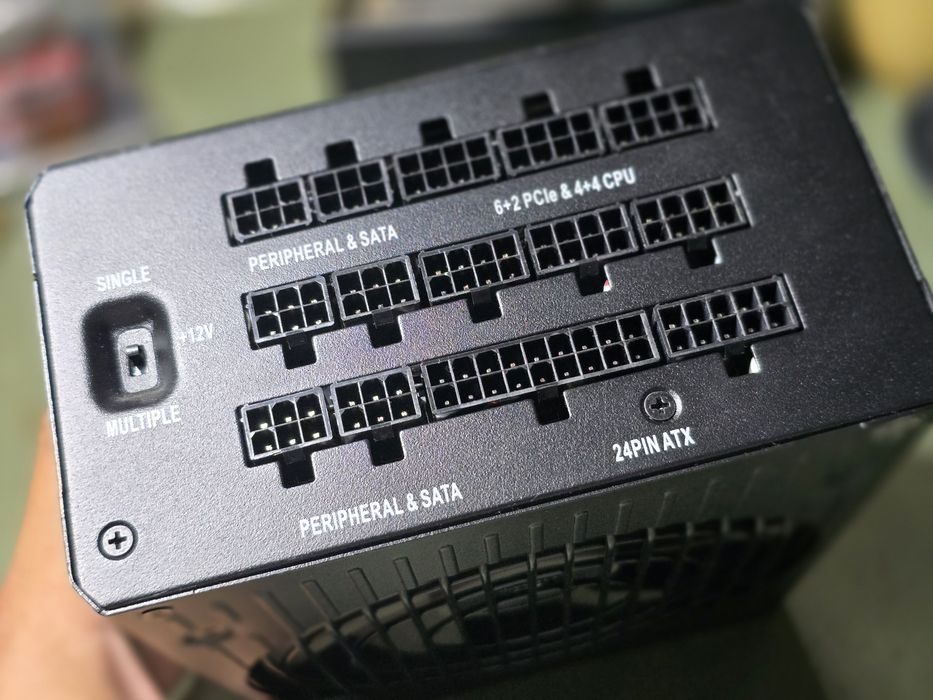Vand sursa Corsair Hx1000 Platinum impecabilă
