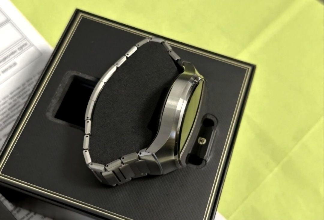 48mm Huawei watch 4 Pro LTE Гаранция Yettel 2025г. Titanium / Титаний
