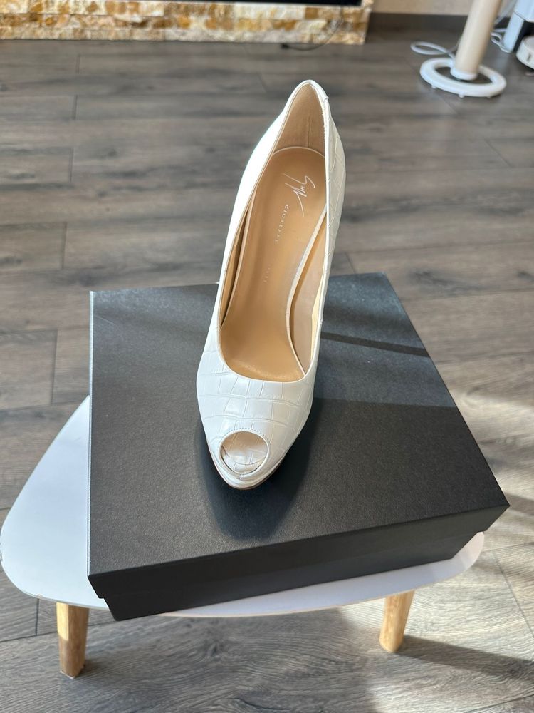 Pantofi Giuseppe Zanotti