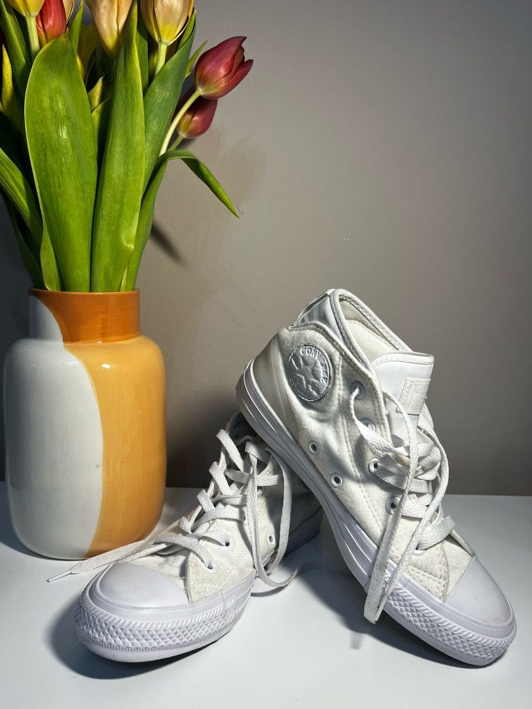 Converse Chuck Taylor 159547C Side Street Mid New 36 Rare White