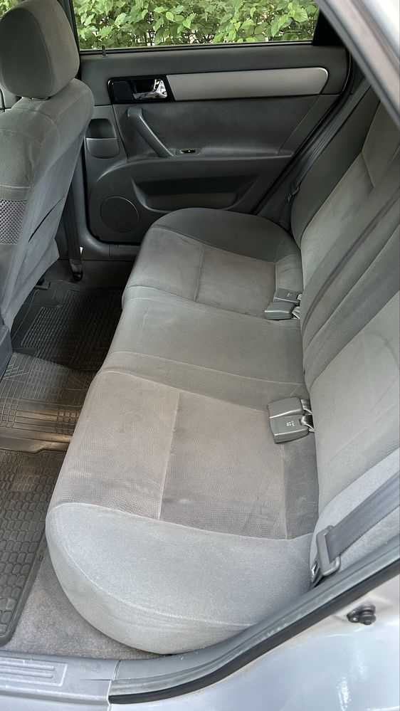 Chevrolet Lacetti.
