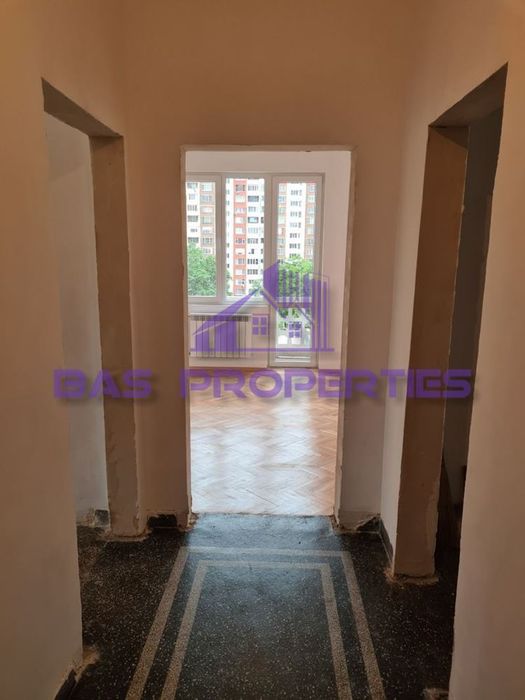 Продава се Тристаен апартамент в София, Център - 84 кв.м за 2798 €/кв.м - Снимка #6