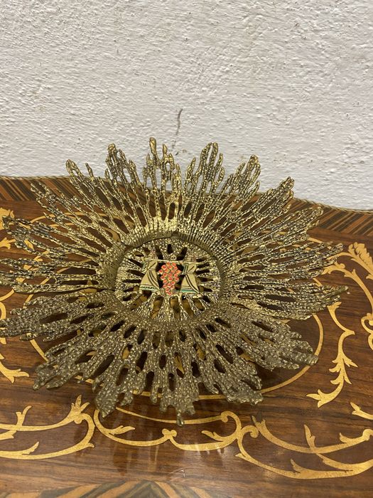 Еврейска фруктиера от масивен месинг