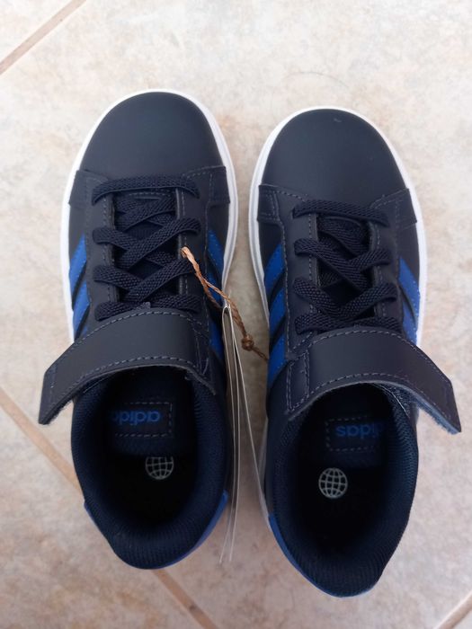 Нови маратонки Adidas- 28 номер