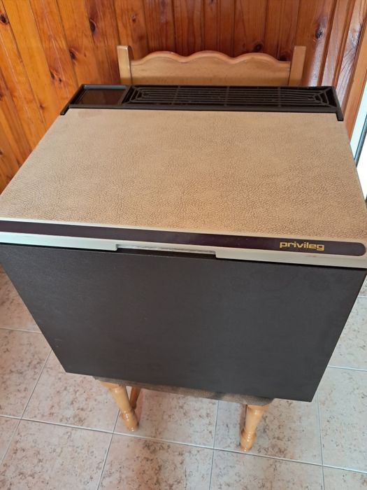 хладилник на 220, 12, газ