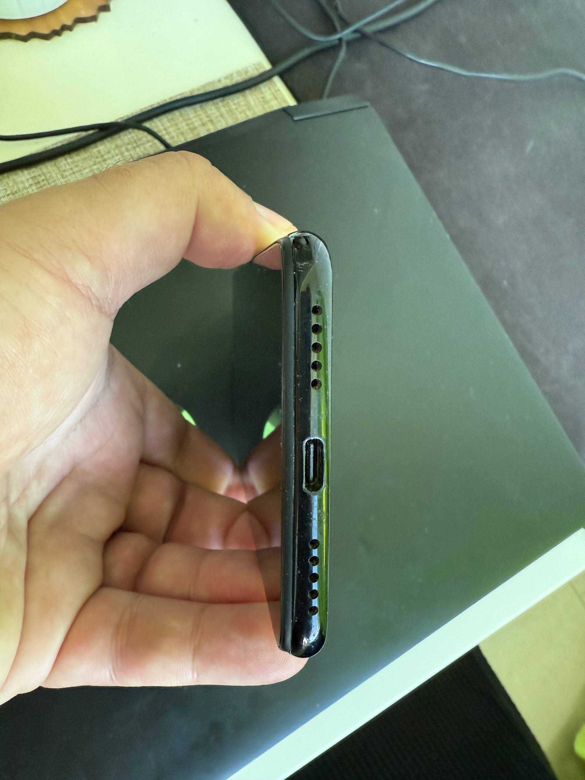 Продавам телефон Xiaomi Redmi Note 7 4/64