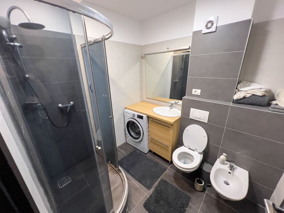 Apartament 2 camere in zona Tractorul 53mp comision 0%