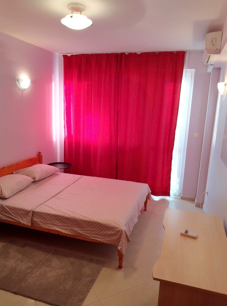 Дава се под наем Двустаен апартамент в Варна, Бриз - 60 кв.м за 418.2 € - Снимка #7