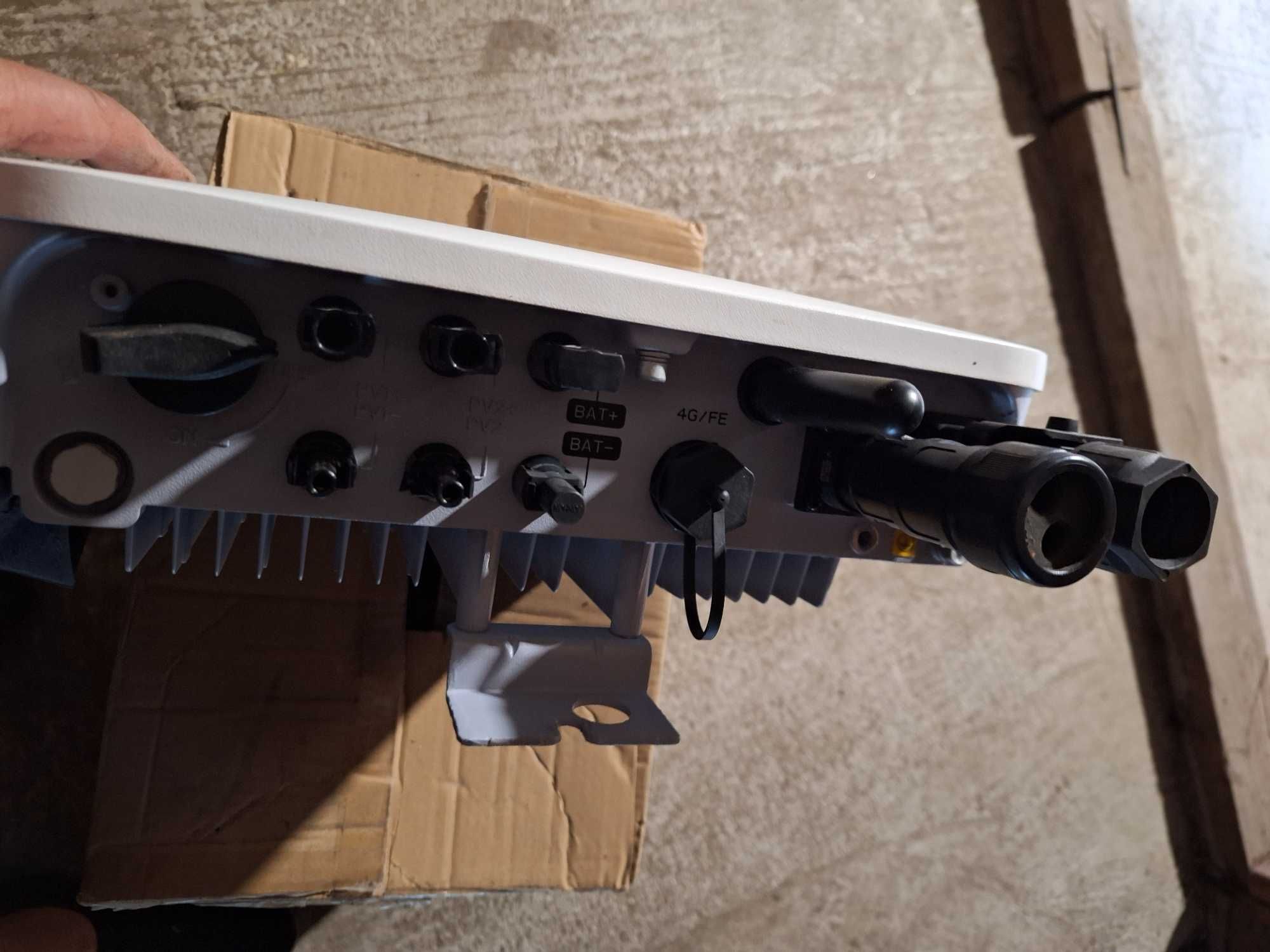 Инвертор Huawei 6kW SUN2000-6KTL-L1 Мрежов + смарт елекромер DDSU666-H