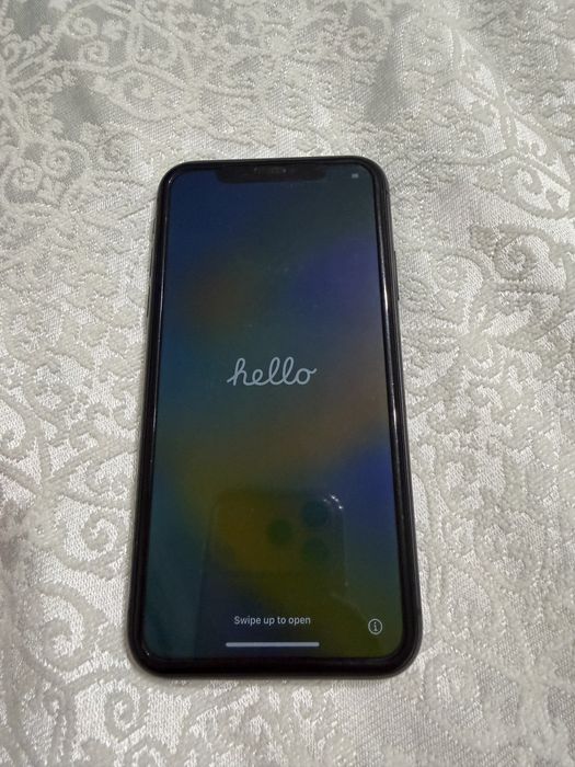 I phone 11 (128gb)