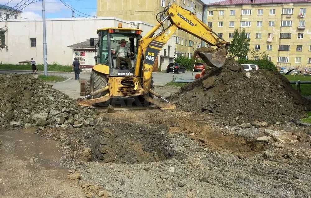 Аренда экскаватор погрузчик, бара, грунторез, трактор 3в1, гидромолот