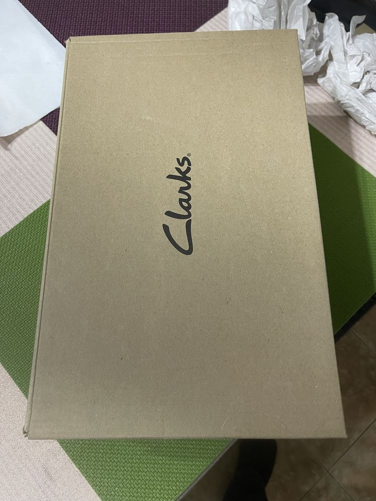 Pantofi Clarks, piele, marimea 42, noi.