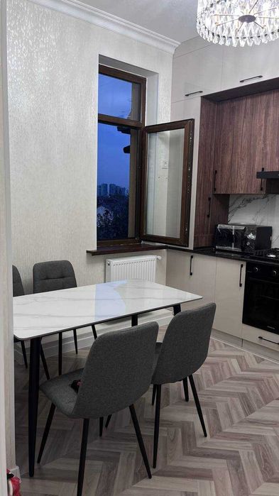 СРОЧНО Никитина! Сдается 3-комнатная по сниженной цене! 100м2!