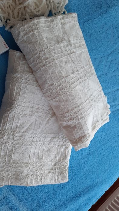 Set sau separat(1+2)Huse din in cu franjuri pentru canapea si fotolii