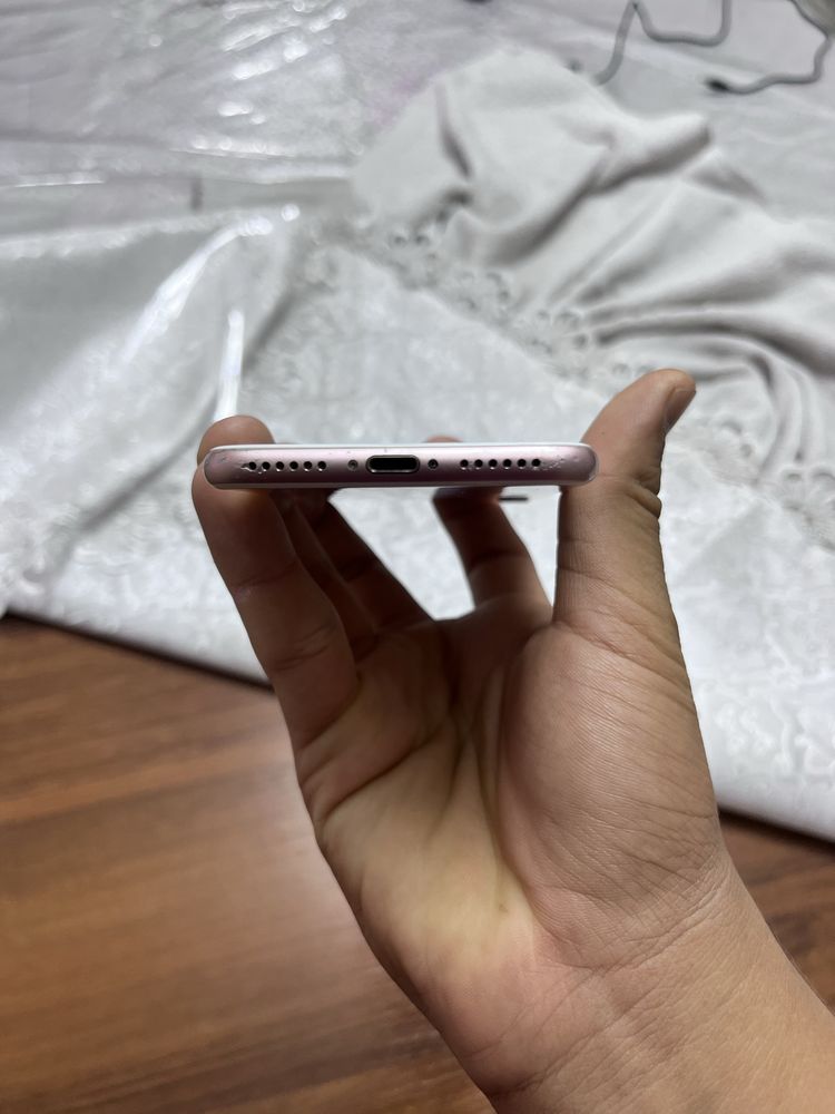 Iphone 7 отличном состоянии